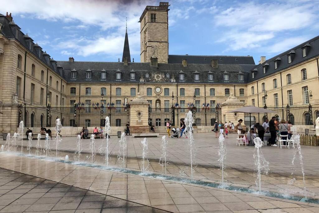 Pasteur Numero 5 Dijon Exteriör bild
